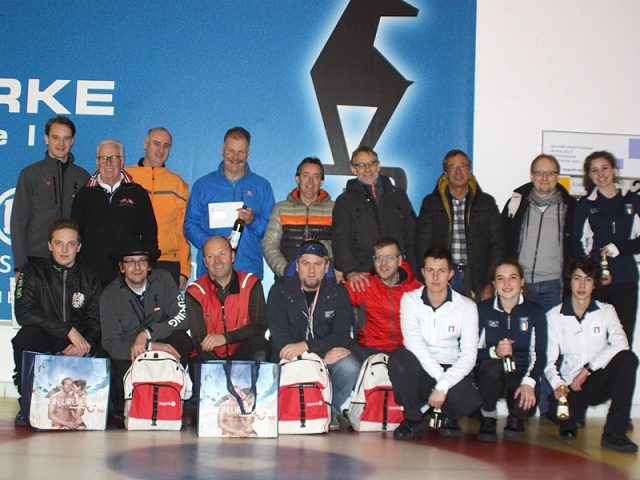 Curling_Kitzbuehel_Teams.jpg